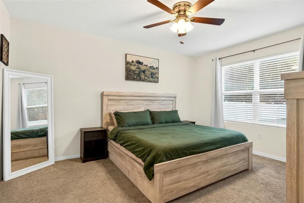 For Sale: $329,000 (4 beds, 2 baths, 1827 Square Feet)