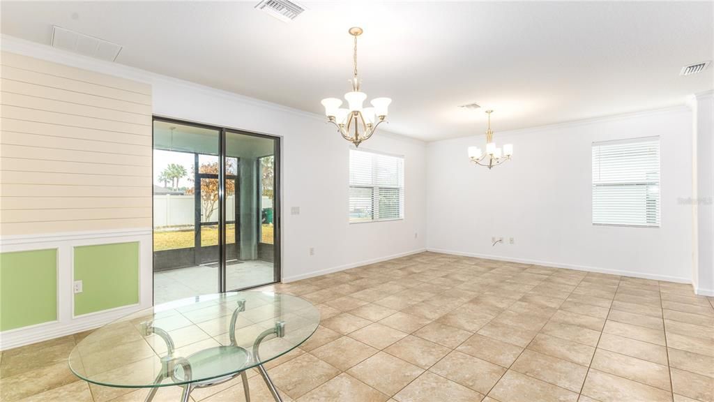 На продажу: $549,999 (5 спален, 2 ванн, 3224 Квадратных фут)