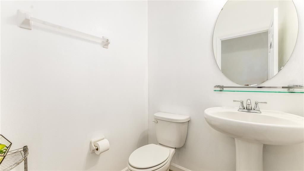 На продажу: $549,999 (5 спален, 2 ванн, 3224 Квадратных фут)