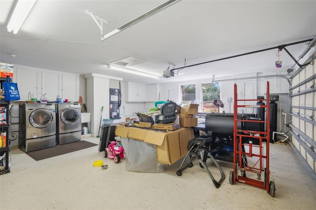 For Sale: $580,000 (5 beds, 3 baths, 2720 Square Feet)