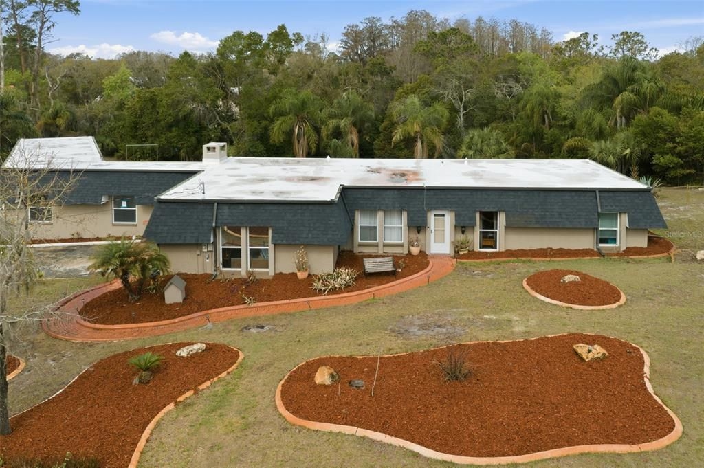 For Sale: $580,000 (5 beds, 3 baths, 2720 Square Feet)