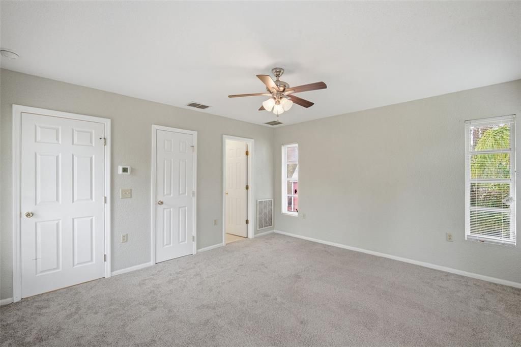 For Sale: $580,000 (5 beds, 3 baths, 2720 Square Feet)