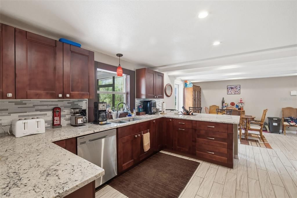 For Sale: $580,000 (5 beds, 3 baths, 2720 Square Feet)