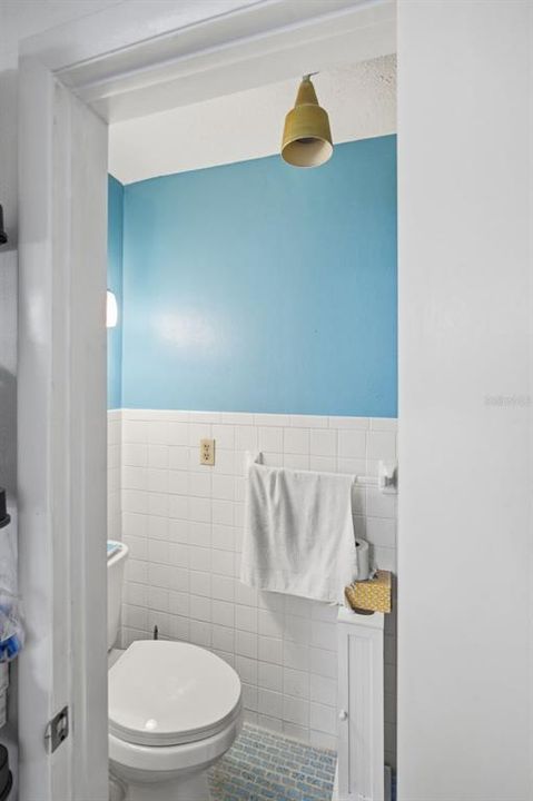 For Sale: $580,000 (5 beds, 3 baths, 2720 Square Feet)