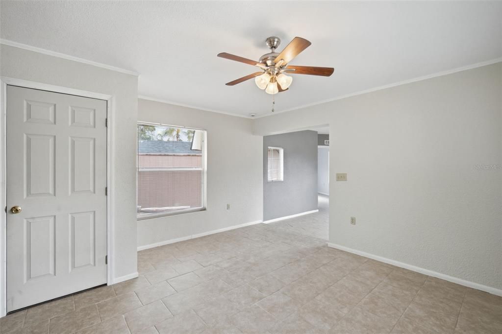 For Sale: $580,000 (5 beds, 3 baths, 2720 Square Feet)