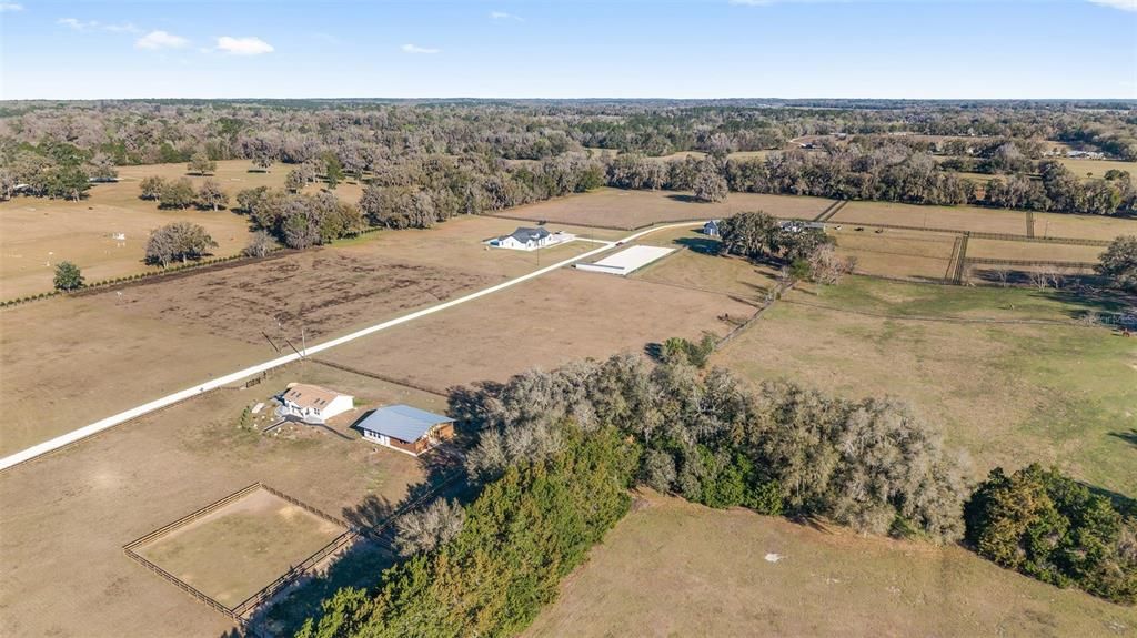 待售: $159,900 (3.21 acres)