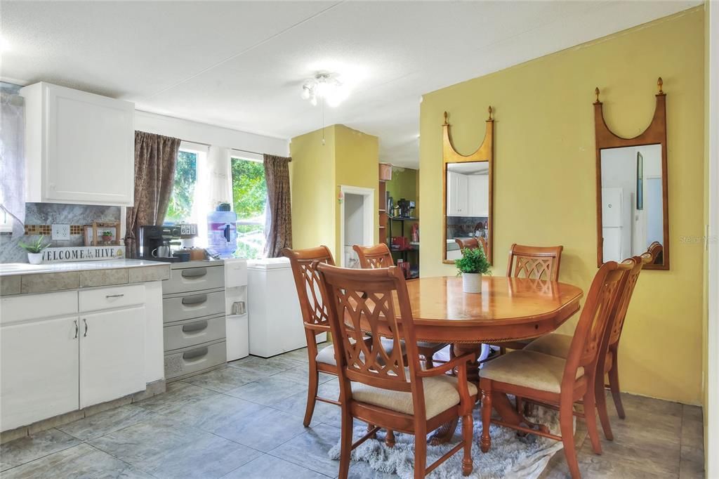 En Venta: $249,000 (3 camas, 2 baños, 1080 Pies cuadrados)