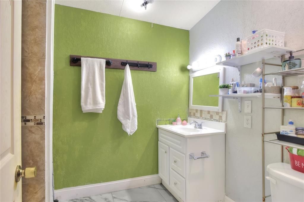 En Venta: $249,000 (3 camas, 2 baños, 1080 Pies cuadrados)