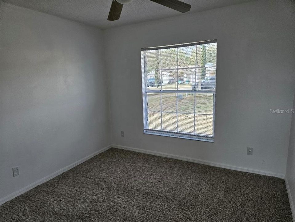 Activo con contrato: $289,900 (3 camas, 2 baños, 1332 Pies cuadrados)