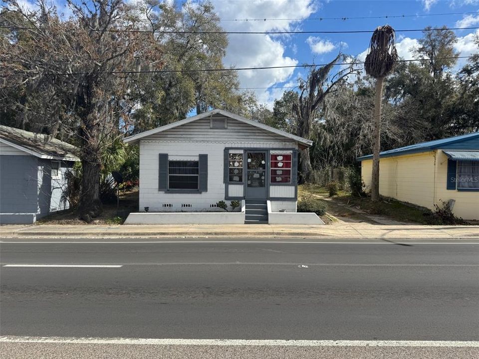 For Sale: $300,000 (0 beds, 0 baths, 1166 Square Feet)