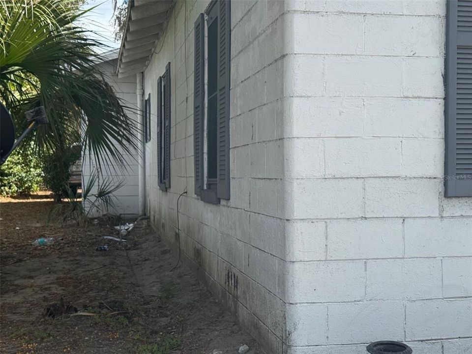 For Sale: $300,000 (0 beds, 0 baths, 1166 Square Feet)