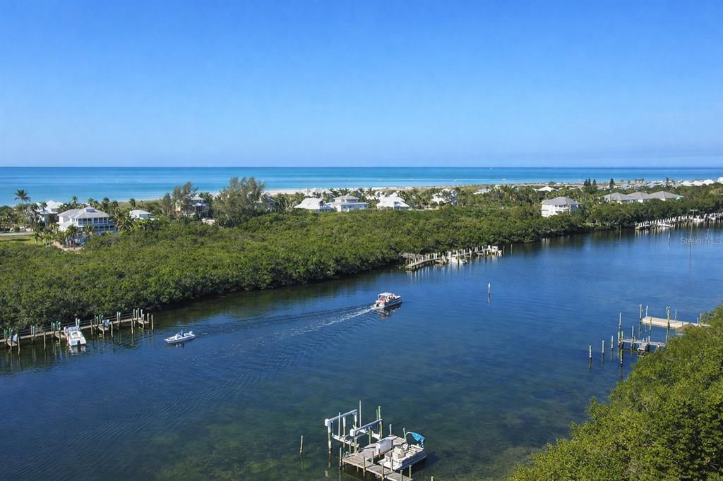 待售: $900,000 (3.41 acres)