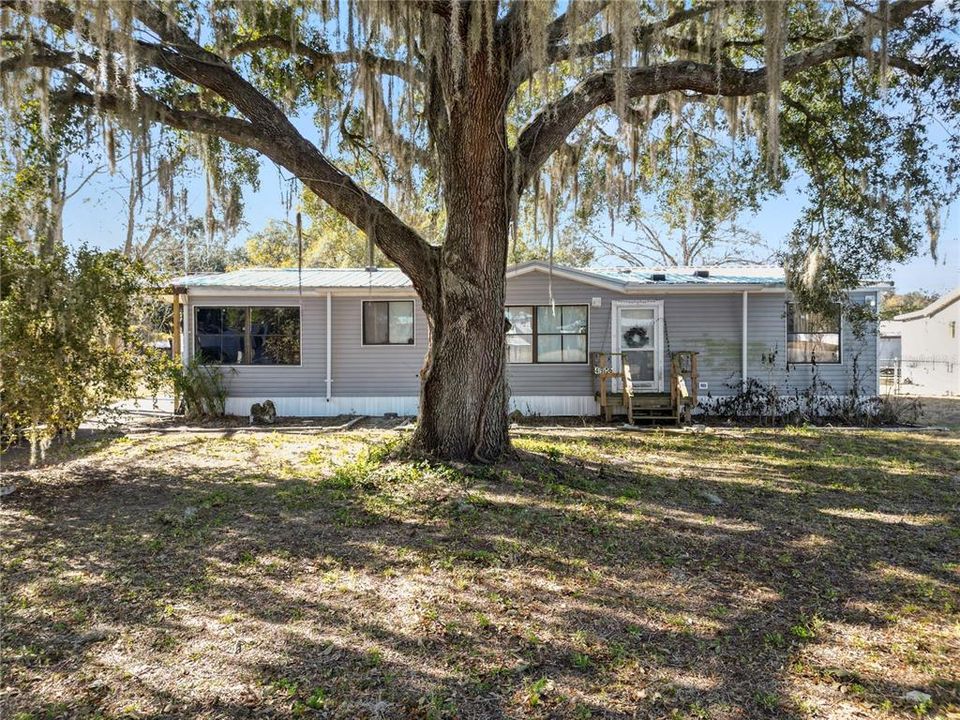 For Sale: $195,000 (3 beds, 2 baths, 1456 Square Feet)