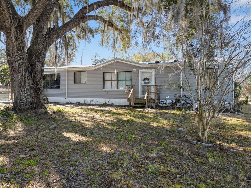 For Sale: $195,000 (3 beds, 2 baths, 1456 Square Feet)