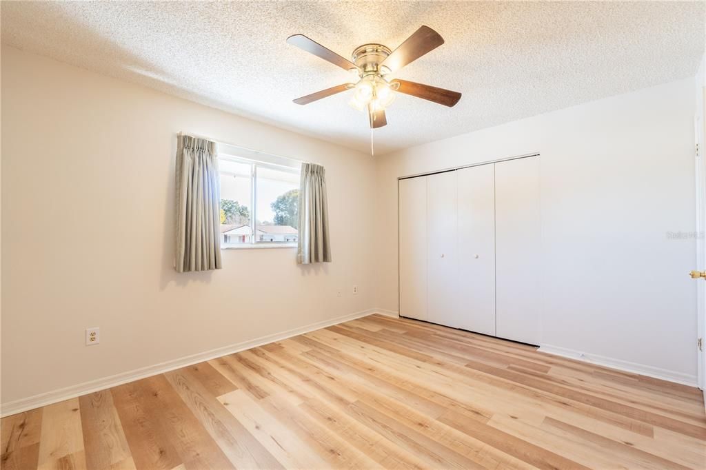 For Sale: $159,900 (2 beds, 2 baths, 1144 Square Feet)