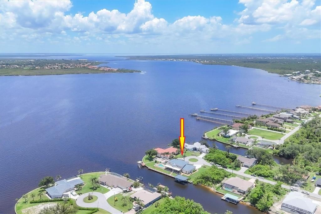 На продажу: $2,295,000 (4 спален, 4 ванн, 3825 Квадратных фут)
