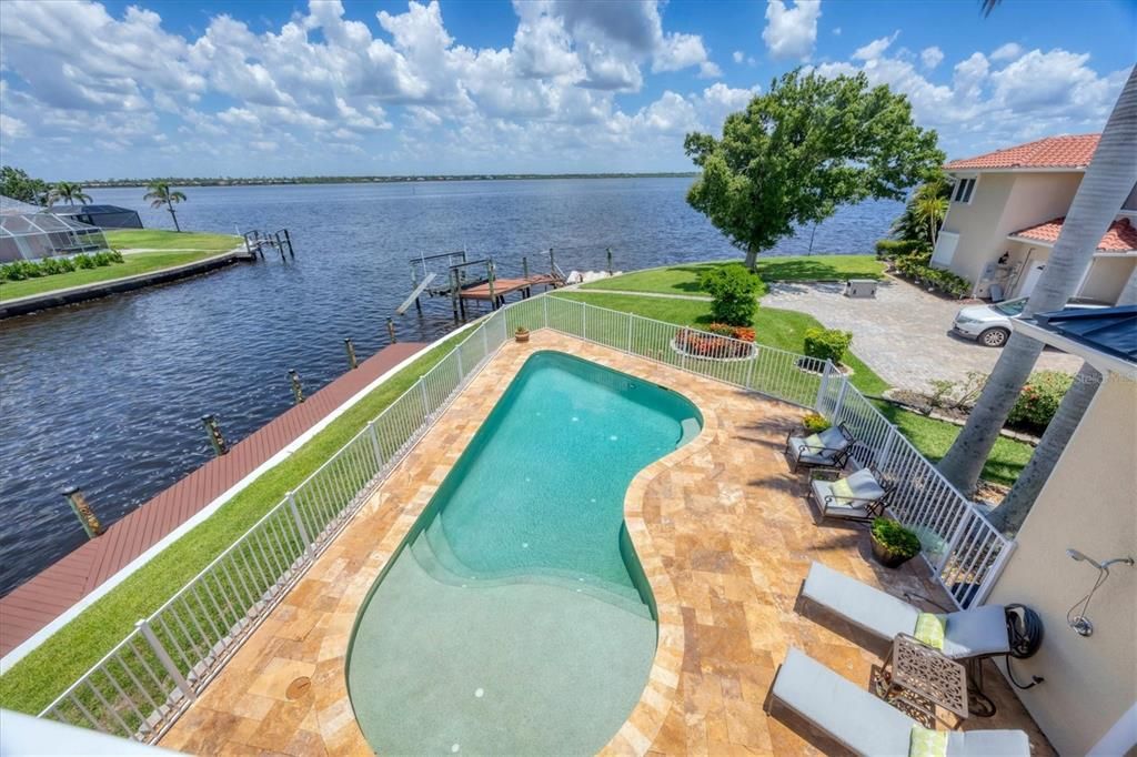 На продажу: $2,295,000 (4 спален, 4 ванн, 3825 Квадратных фут)