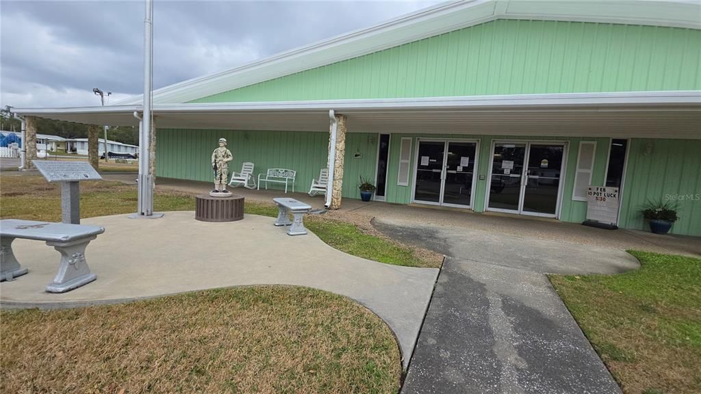 На продажу: $115,900 (2 спален, 2 ванн, 1144 Квадратных фут)