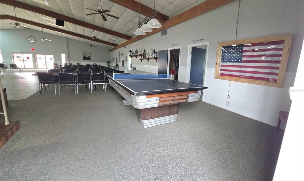 На продажу: $115,900 (2 спален, 2 ванн, 1144 Квадратных фут)