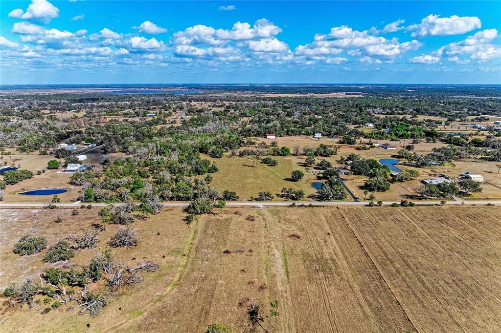 待售: $450,000 (4.98 acres)