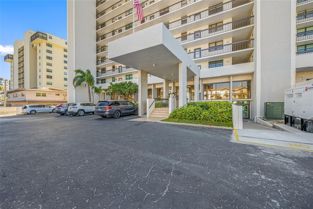 For Sale: $689,900 (2 beds, 2 baths, 1100 Square Feet)