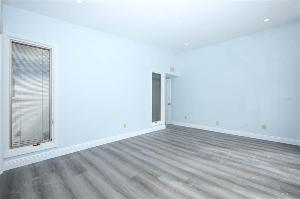 Activo con contrato: $258,900 (3 camas, 3 baños, 2224 Pies cuadrados)
