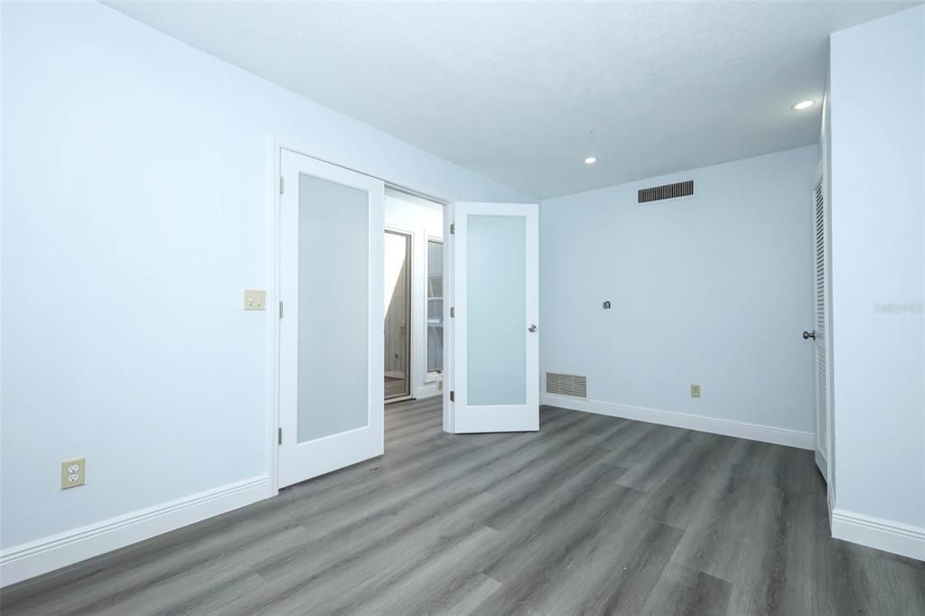 Activo con contrato: $258,900 (3 camas, 3 baños, 2224 Pies cuadrados)