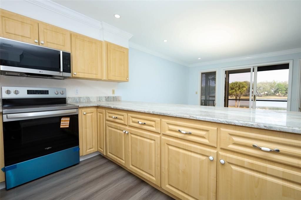 Activo con contrato: $258,900 (3 camas, 3 baños, 2224 Pies cuadrados)