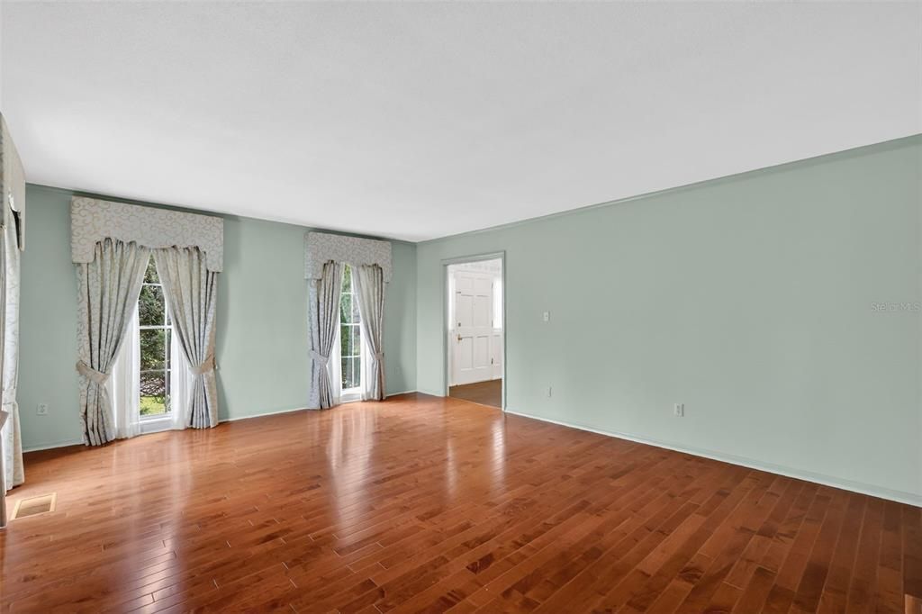 En Venta: $750,000 (4 camas, 4 baños, 3815 Pies cuadrados)