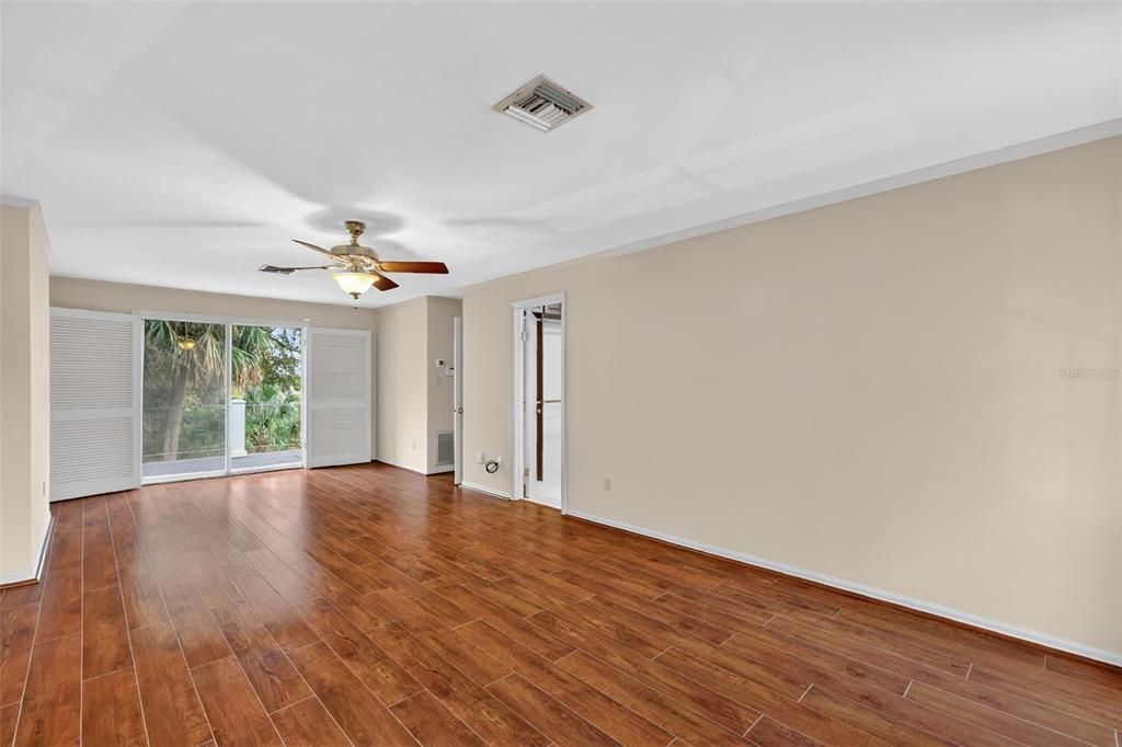 En Venta: $750,000 (4 camas, 4 baños, 3815 Pies cuadrados)