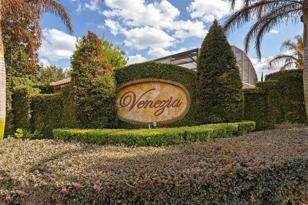 Active With Contract: $975,000 (4 beds, 3 baths, 3030 Square Feet)