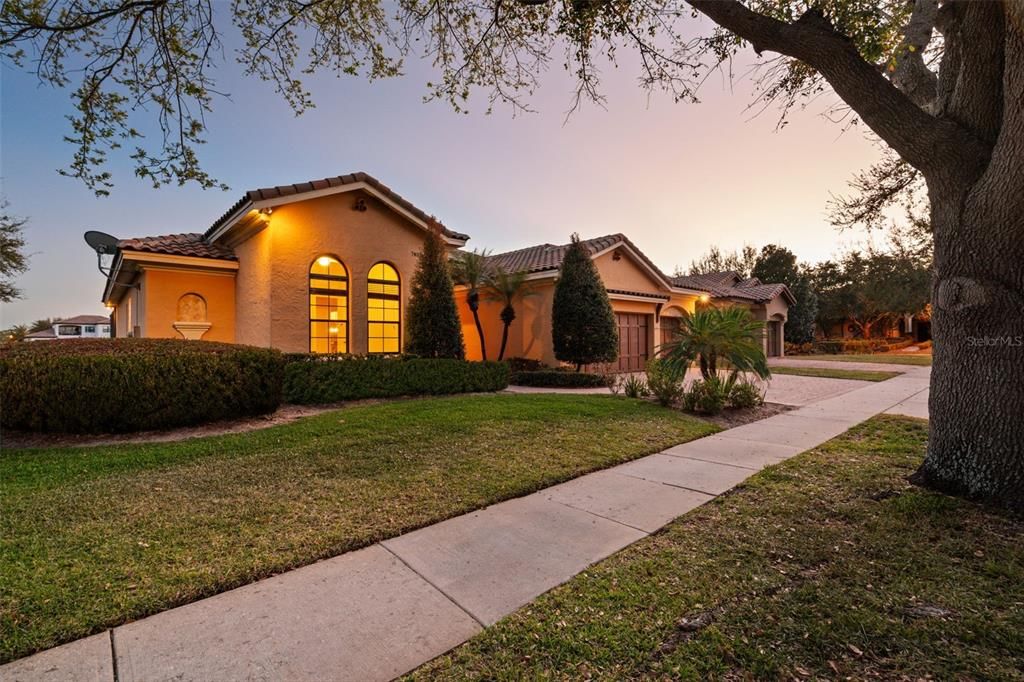 Active With Contract: $975,000 (4 beds, 3 baths, 3030 Square Feet)