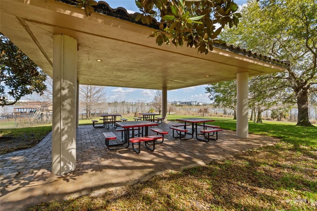 Active With Contract: $975,000 (4 beds, 3 baths, 3030 Square Feet)