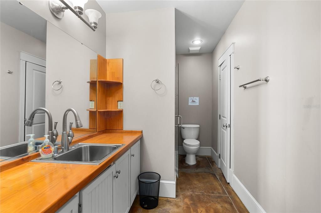 En Venta: $1,999,999 (0 camas, 0 baños, 9464 Pies cuadrados)