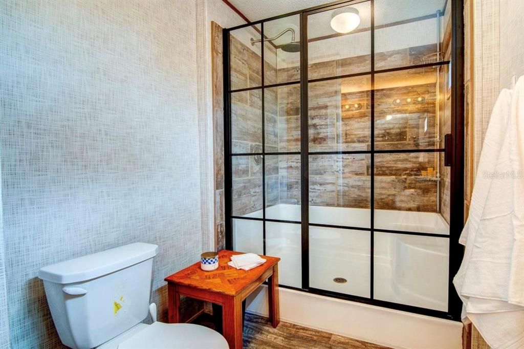 На продажу: $159,900 (3 спален, 2 ванн, 1140 Квадратных фут)