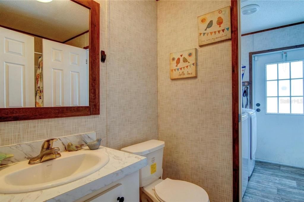 На продажу: $159,900 (3 спален, 2 ванн, 1140 Квадратных фут)