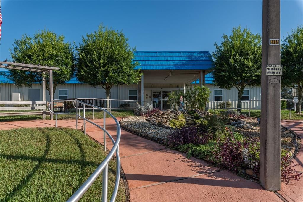 На продажу: $149,900 (2 спален, 2 ванн, 960 Квадратных фут)