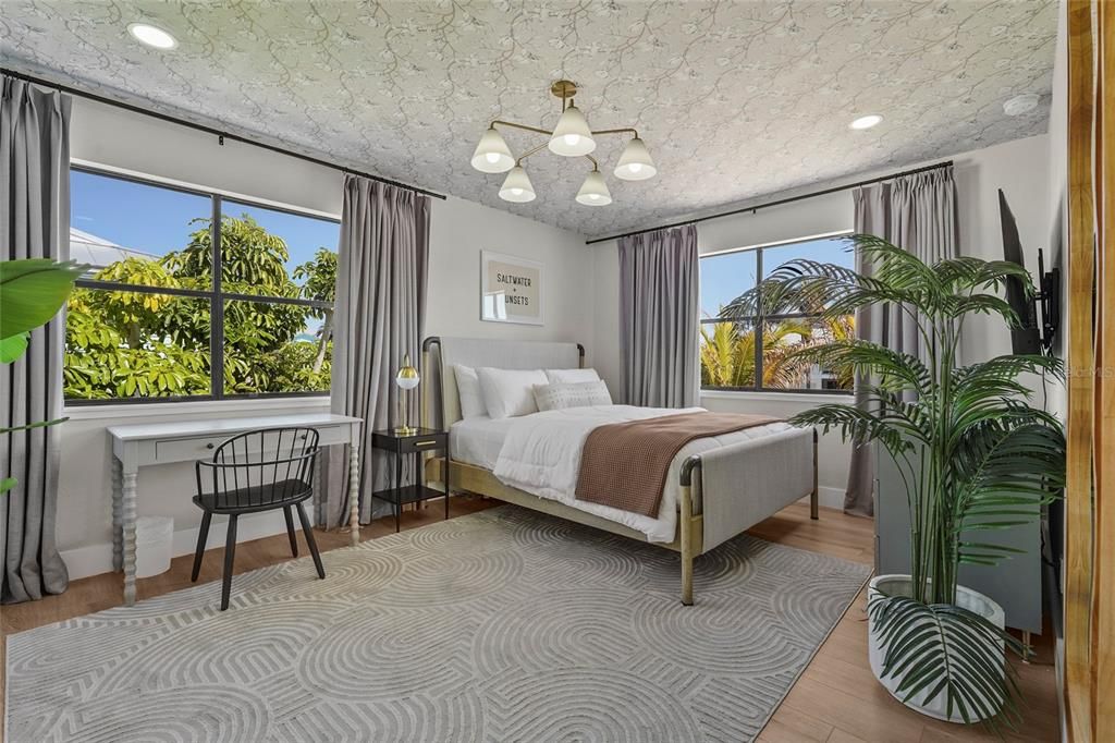 Activo con contrato: $2,995,000 (4 camas, 4 baños, 2606 Pies cuadrados)
