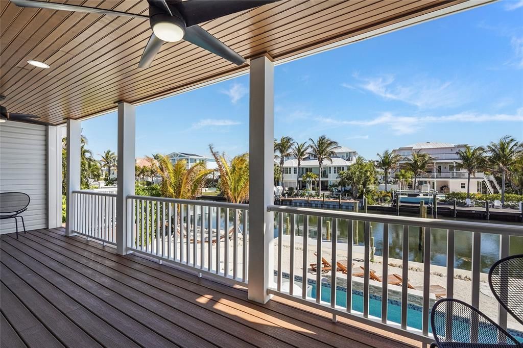 Activo con contrato: $2,995,000 (4 camas, 4 baños, 2606 Pies cuadrados)