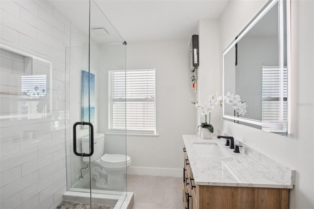 For Rent: $5,500 (3 beds, 2 baths, 1658 Square Feet)