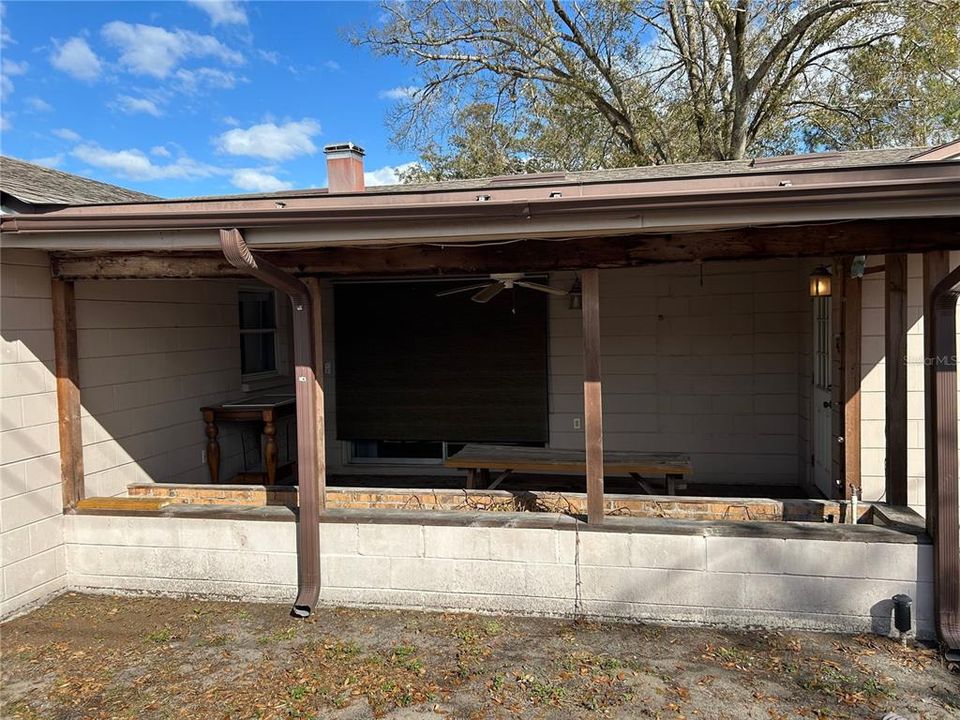 En Venta: $265,000 (4 camas, 2 baños, 1660 Pies cuadrados)