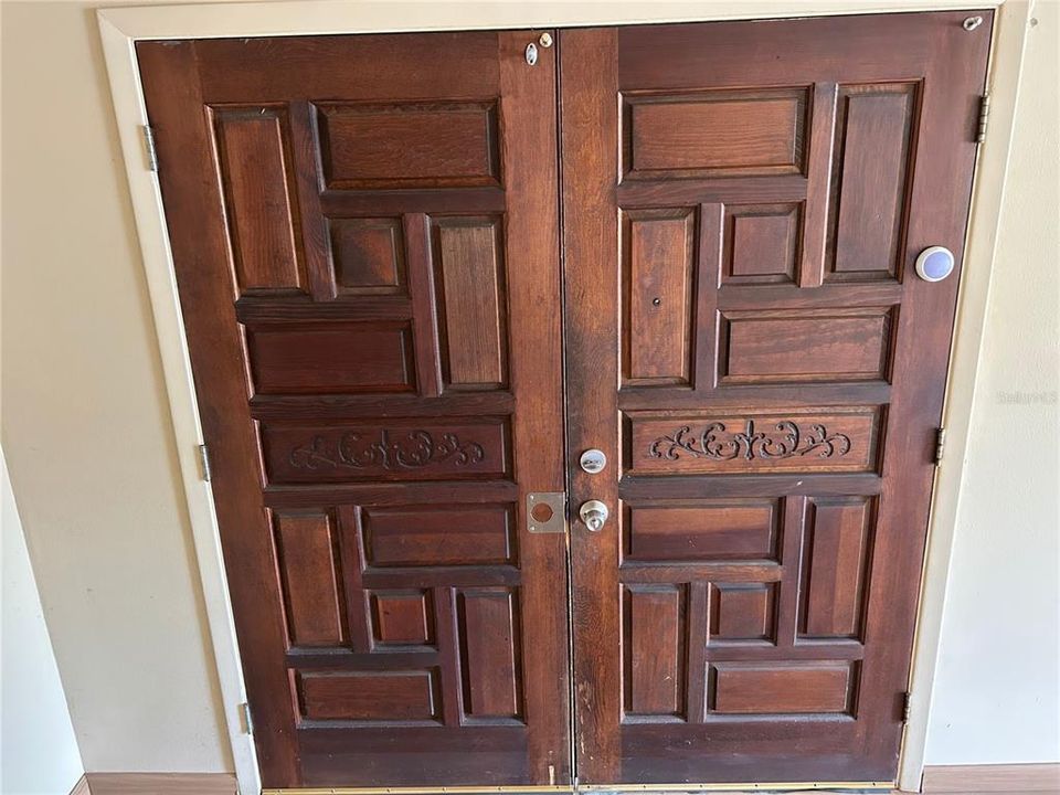 En Venta: $265,000 (4 camas, 2 baños, 1660 Pies cuadrados)