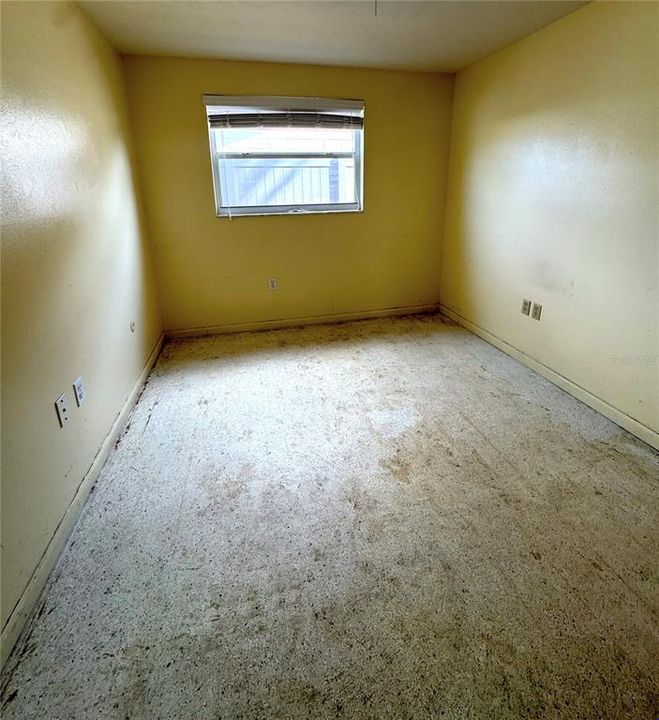 En Venta: $265,000 (4 camas, 2 baños, 1660 Pies cuadrados)