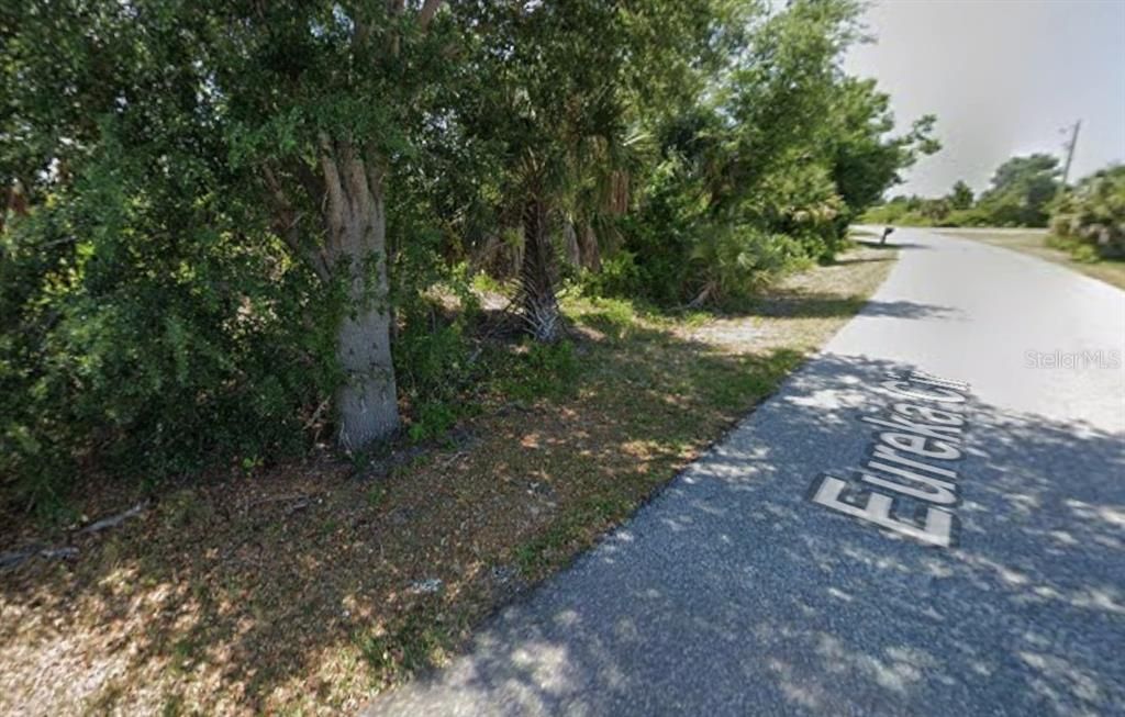 На продажу: $20,000 (0.23 acres)