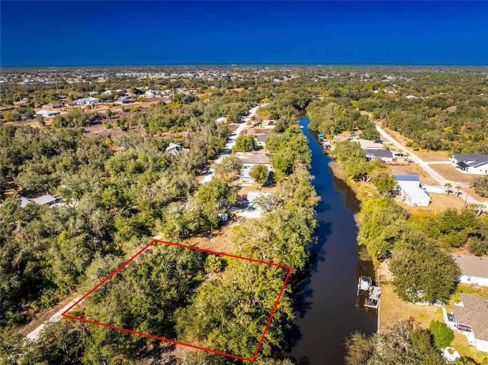 En Venta: $99,500 (0.41 acres)