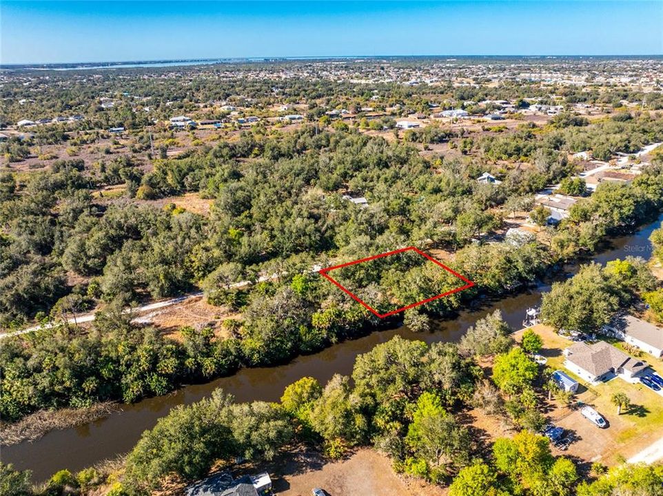 En Venta: $99,500 (0.41 acres)