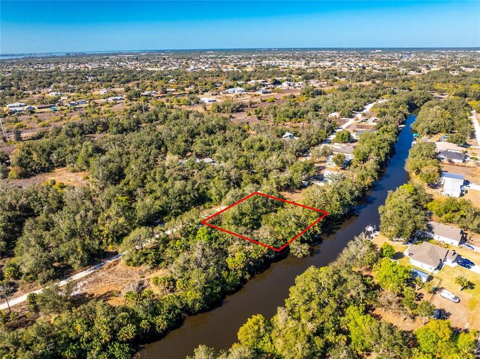 En Venta: $99,500 (0.41 acres)