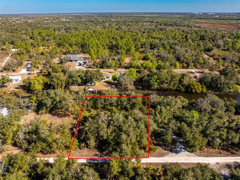 En Venta: $99,500 (0.41 acres)