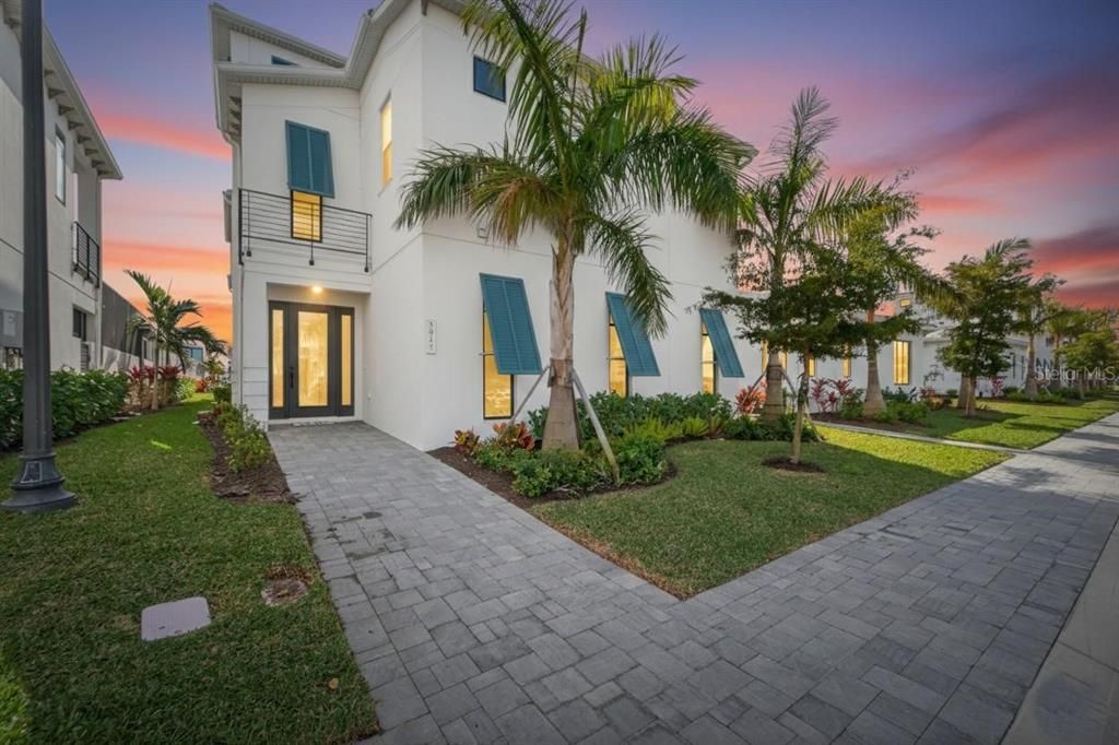 En Venta: $1,520,000 (5 camas, 6 baños, 4178 Pies cuadrados)