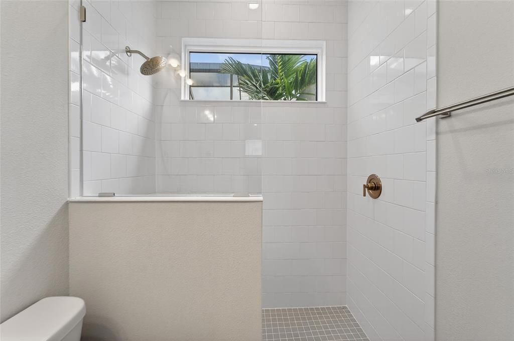 En Venta: $1,520,000 (5 camas, 6 baños, 4178 Pies cuadrados)